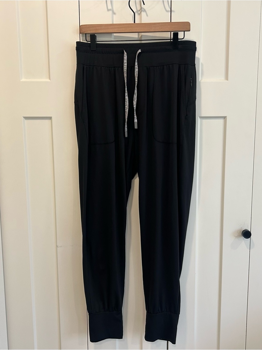 Varley Black Parkhurst Joggers - size Large